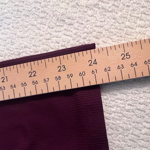 Women's Long Sleeve Ribbed Layering T‑Shirt Maroon | Minimalist Casual XL - Picture 8 of 8